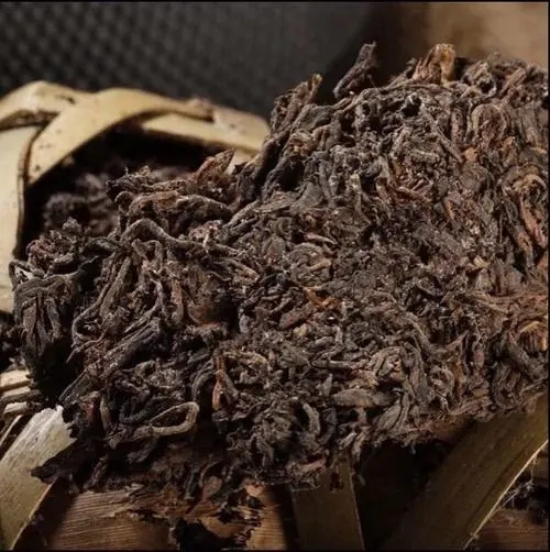 普洱茶怎么分辨古樹茶？