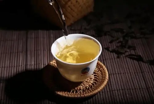 答應(yīng)我 晚飯后喝一杯普洱茶好嗎？