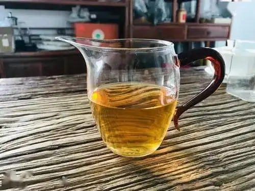 吸煙的人喝茶到底有哪些好處？醫(yī)生這次全說清楚了